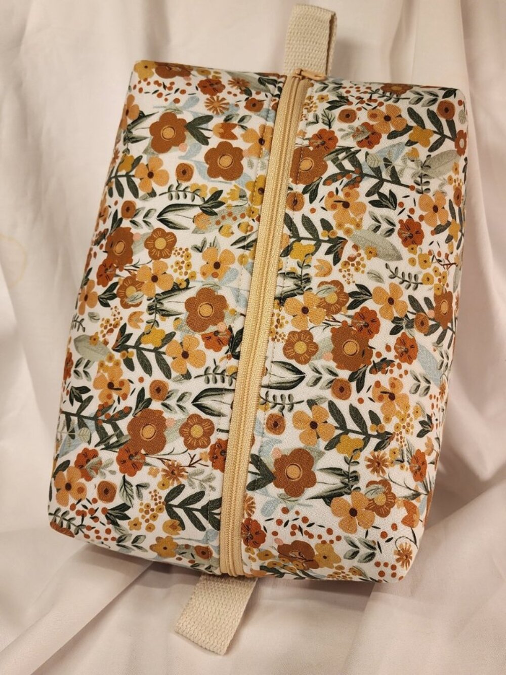 NWOT Handcrafted MAKEUP/Personal Items Luxury Zippered Boxy Travel Bag
